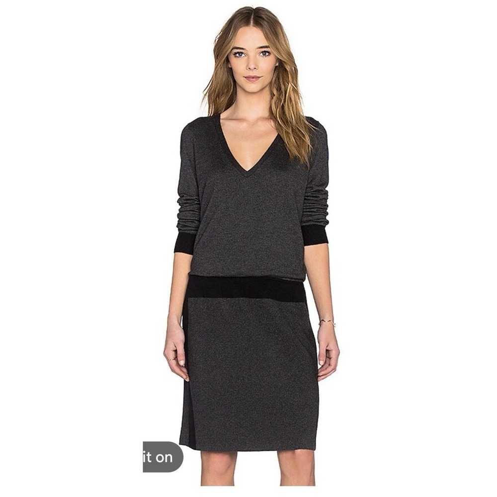 Bailey‎ 44Gray & Black Allen Long Sleeve V-Neck Sweater Dress Size Medium